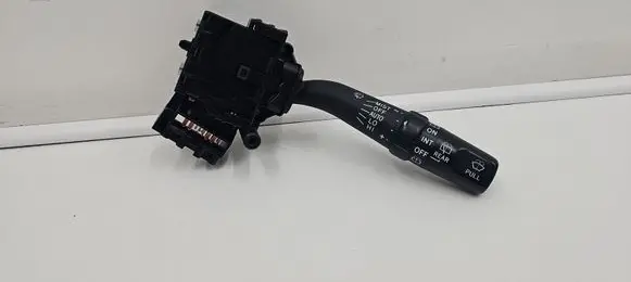 Toyota Avensis T250 Wiper control stalk 173654