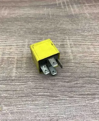 Ford Escort Other relay 81AG14N089CA V23134K6X38 77180