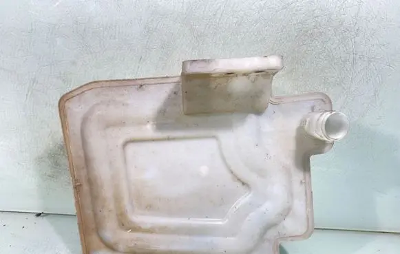 Volkswagen Touran I Windshield washer fluid reservoir/tank 1k0955453