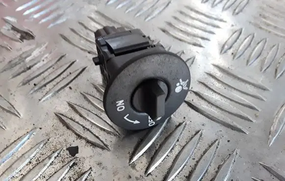 Renault Megane II Passenger airbag on/off switch 8200169589