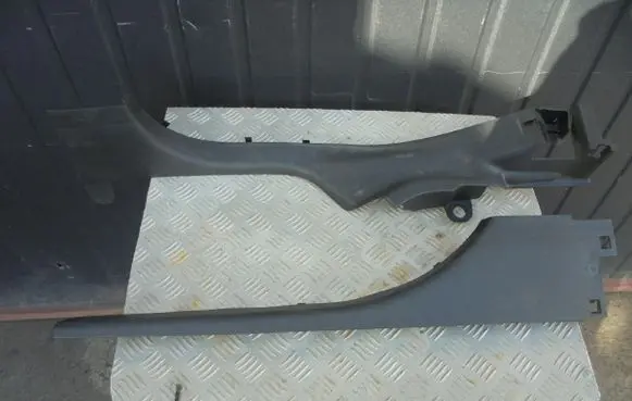 Renault Megane III Rear sill trim cover 769510001R