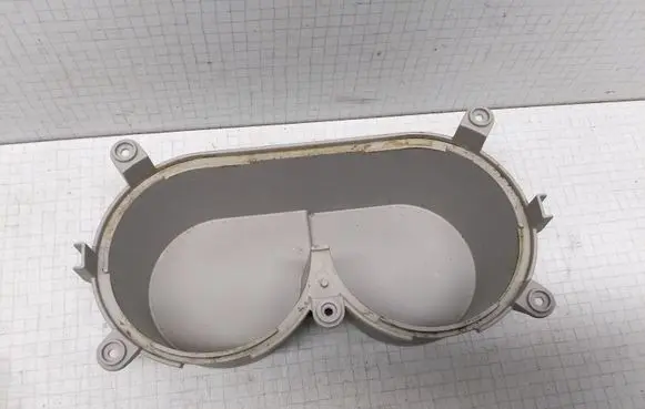 Cup holder front
