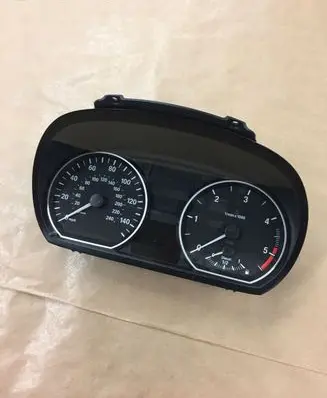 BMW 1 E81 E87 Speedometer (instrument cluster) 102498285
