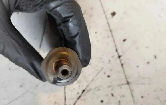 Fuel pressure sensor