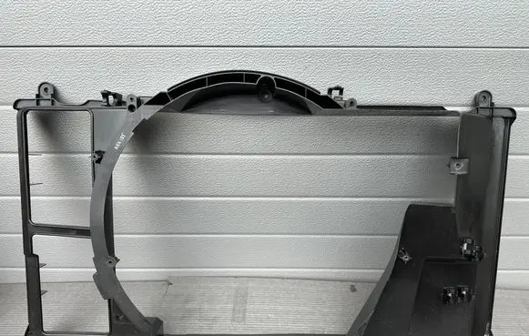 Nissan Patrol Y61 Coolant radiator 21476VB800