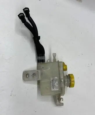 Brake fluid reservoir