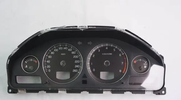 Volvo S60 Speedometer (instrument cluster) 8673259