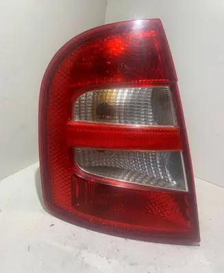 Skoda Fabia Mk1 (6Y) Rear/tail lights 6Y6945095