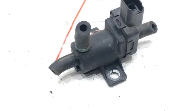 Peugeot 508 Fuel pressure regulator 9665558580