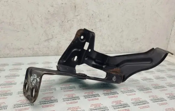 Audi A6 S6 C6 4F Intercooler pipe mounting bracket 03G131529B