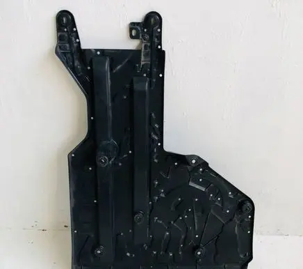 Peugeot 3008 II Rear underbody cover/under tray 9813584080