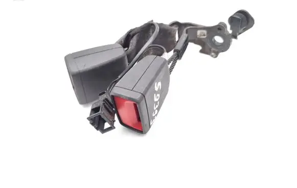 Audi A3 8Y Middle seatbelt buckle (rear) 