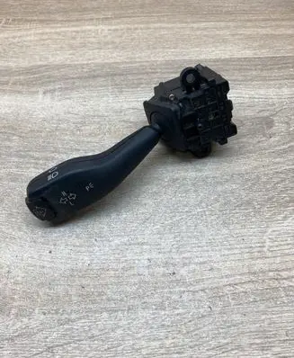 BMW 5 E39 Indicator stalk 8363668 01104010