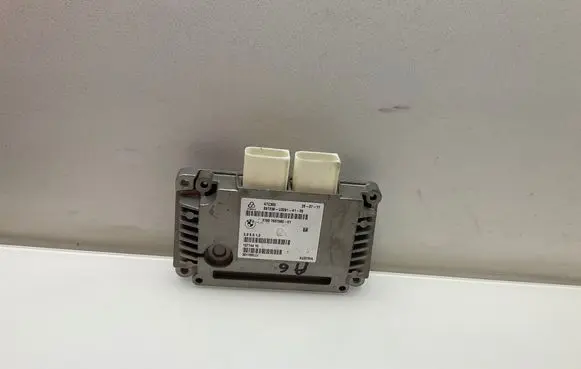 BMW 3 E90 E91 Transfer box differential control unit 7607980 506513 137744