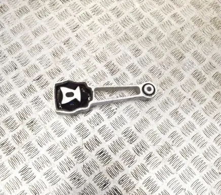 Engine mount bracket