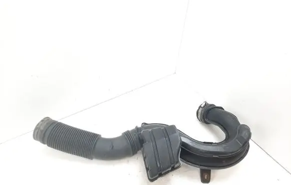 Opel Vivaro Air intake duct part H8201487353