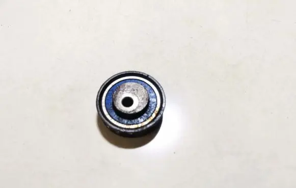 Hyundai Trajet Belt tensioner pulley 