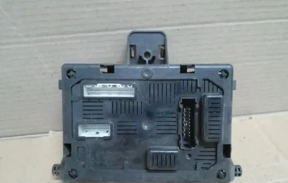 Renault Clio III Other control units/modules 8200652285