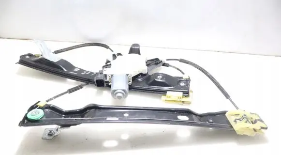 Ford Focus Front window lifting mechanism without motor