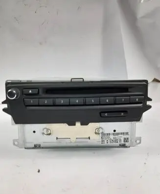 Radio/CD/DVD/GPS head unit