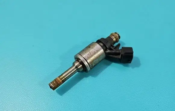 Suzuki Swift III Fuel injector 0261500299 IMPRK1603450