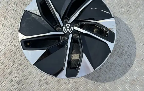 R19 alloy rim