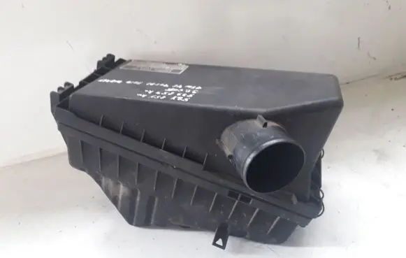 Toyota Avensis T220 Air filter box