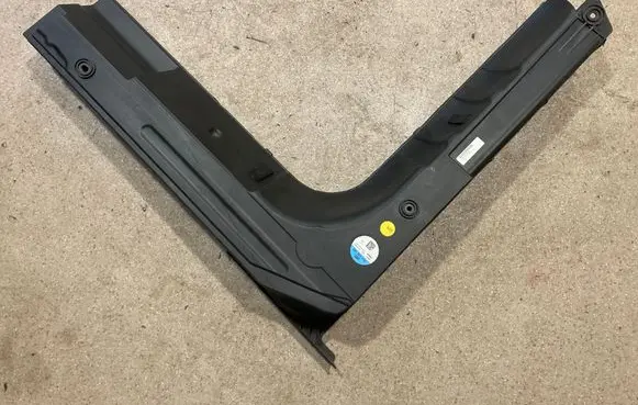 Audi A3 S3 8V Subwoofer speaker 8V4035382