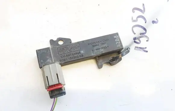 Antenna control unit