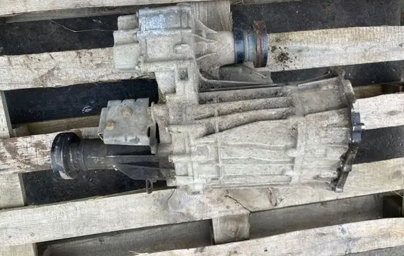 Suzuki Grand Vitara II Gearbox transfer box case 2012R
