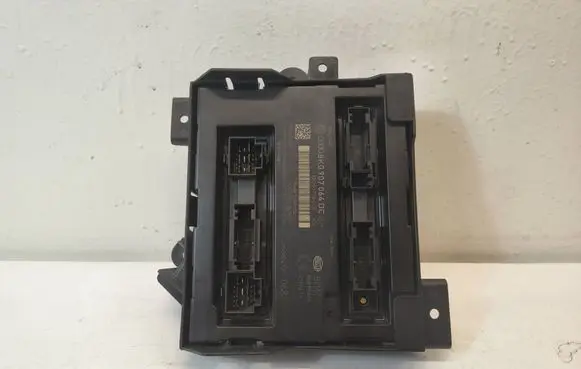 Audi A4 S4 B8 8K Comfort/convenience module 8K0907461Aautoas5 8K0907461A