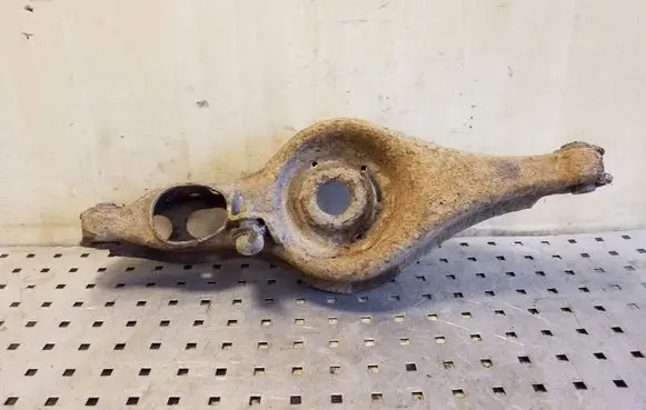 Mitsubishi Outlander Rear upper control arm/wishbone