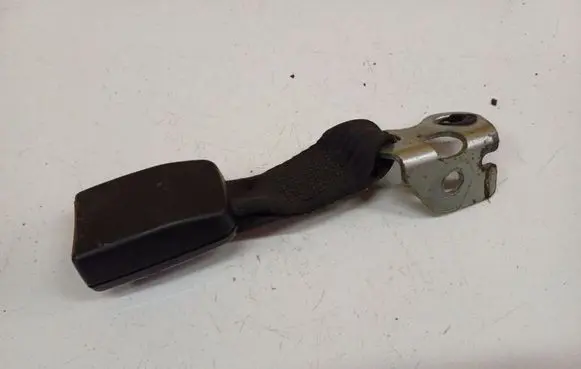 Ford Fiesta Front seatbelt buckle 305900A140801