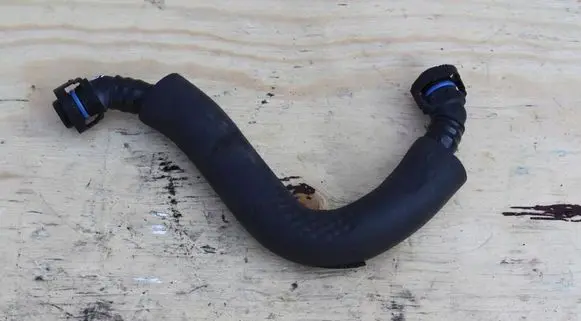 Audi A6 S6 C7 4G Breather hose/pipe 06J103221A