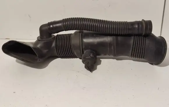 BMW 5 E39 Air intake hose/pipe 13712247004 2247004