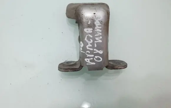 Front door lower hinge