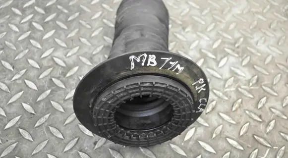 Mercedes-Benz CLA C117 X117 W117 Front upper strut mount 