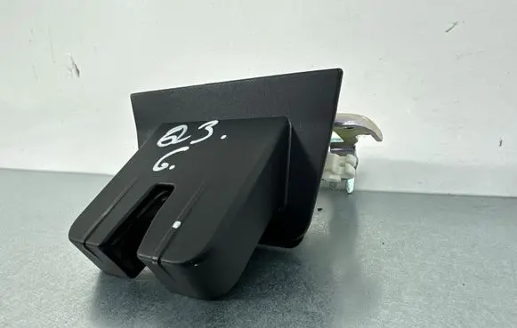 Audi Q3 8U Tailgate/trunk/boot lock/catch/latch 8R0827505A