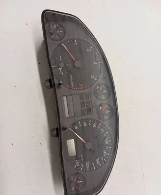 Audi A6 S6 C4 4A Speedometer (instrument cluster) 4B0919860E 110008888001