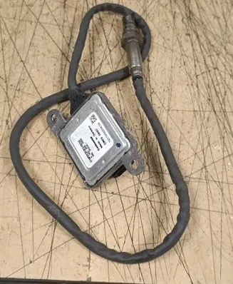 Mercedes-Benz R W251 Lambda probe sensor A0009052900