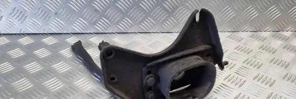 Audi A4 S4 B5 8D Engine mounting bracket 8D0199225D