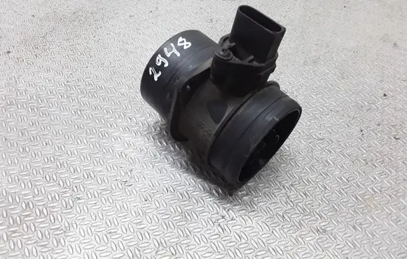 Audi A4 S4 B7 8E 8H Mass air flow meter 074906461B 0281002461