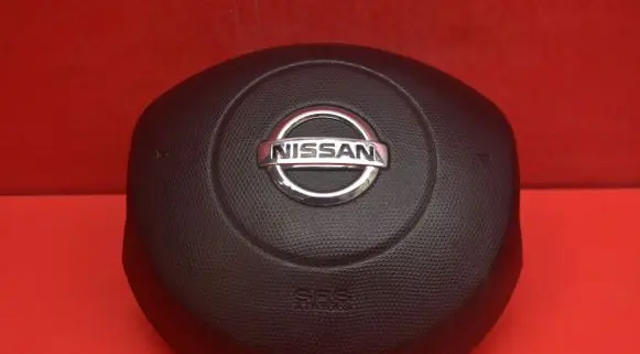 Nissan Micra Steering wheel airbag