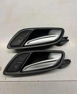 Audi TT TTS Mk2 Front door interior handle 8J1837020