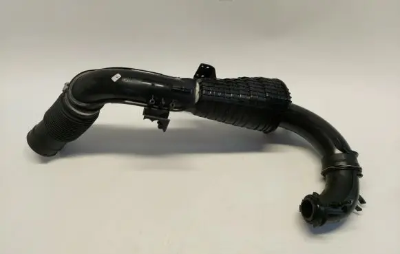 Volvo XC40 Air intake duct part 32222145