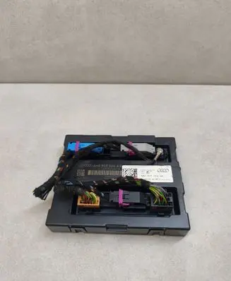 Audi A8 S8 D4 4H Comfort/convenience module 4H0907064AB