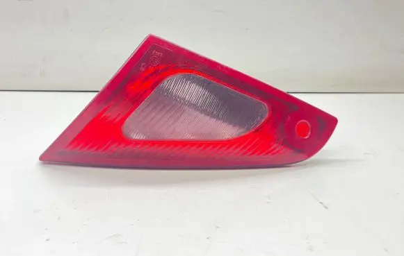 Mitsubishi Colt Tailgate rear/tail lights 8336A029 Z30AM 30062006