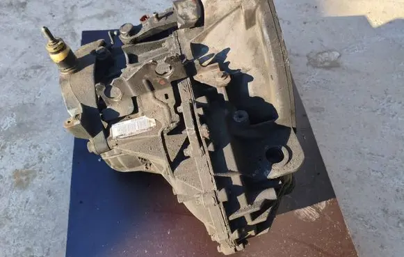 Renault Trafic II (X83) Manual 6 speed gearbox PF6010