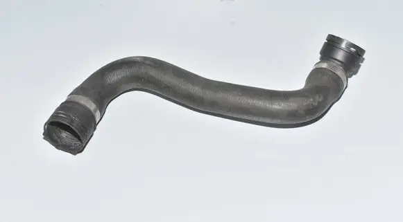BMW 5 E60 E61 Engine coolant pipe/hose 7799748 17127799748