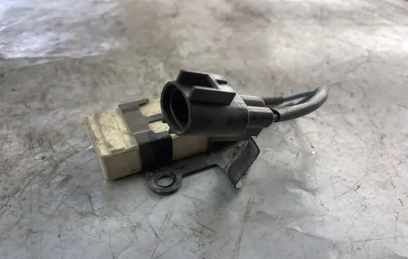 Toyota Corolla E120 E130 Coolant fan relay 2468103560